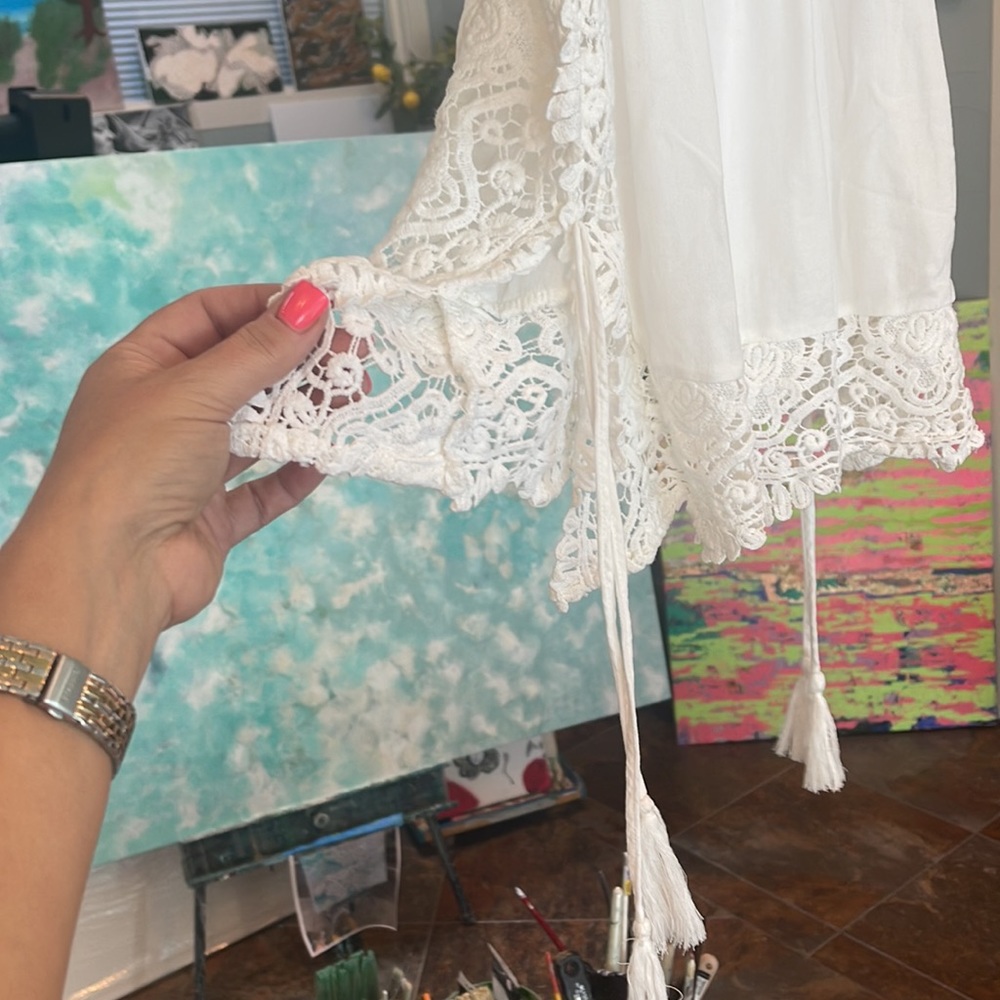White Tank - Picture 2 of 4